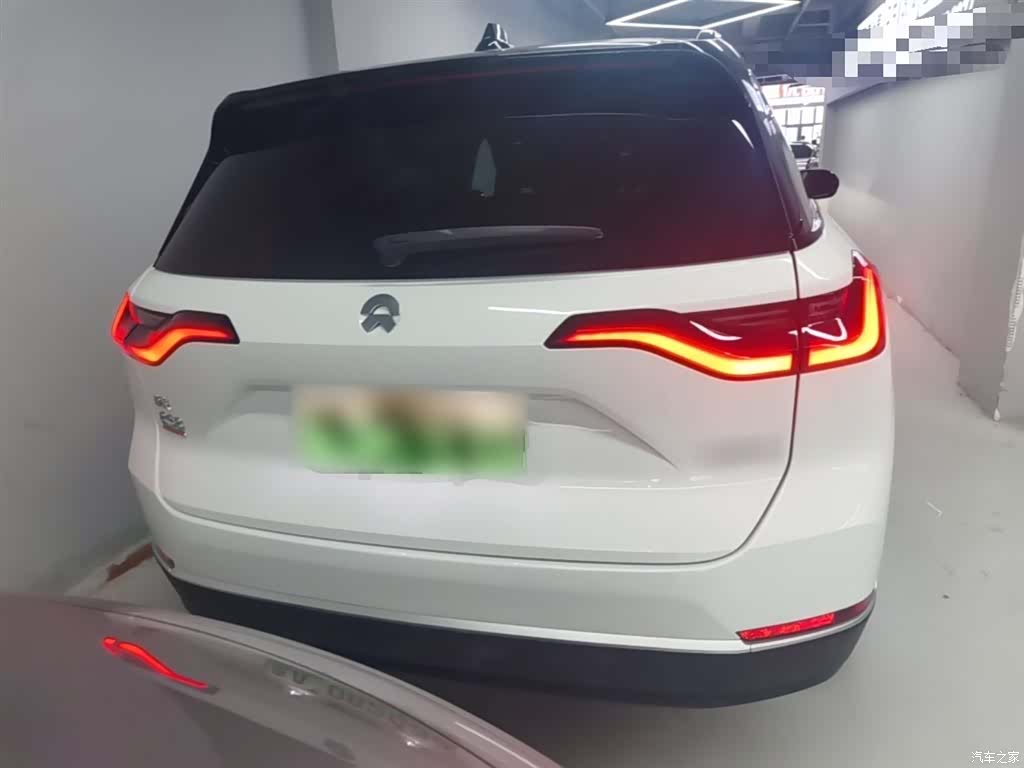 NIO ES8, 2021 6