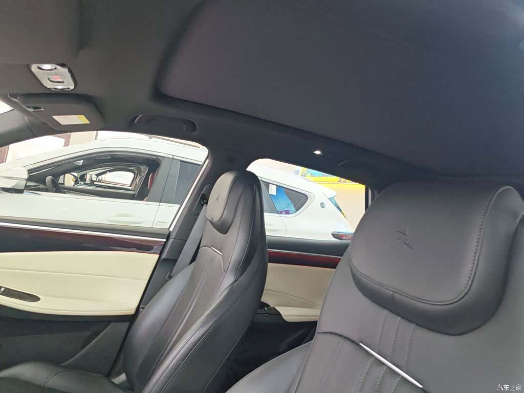 Geely Galaxy L7, 2023 13