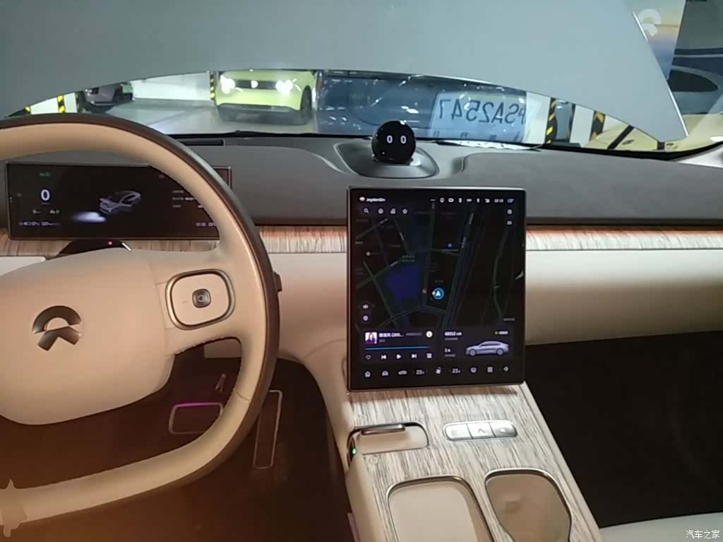 NIO ET7, 2023 10