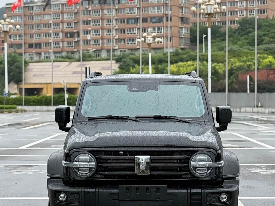 Tank 300