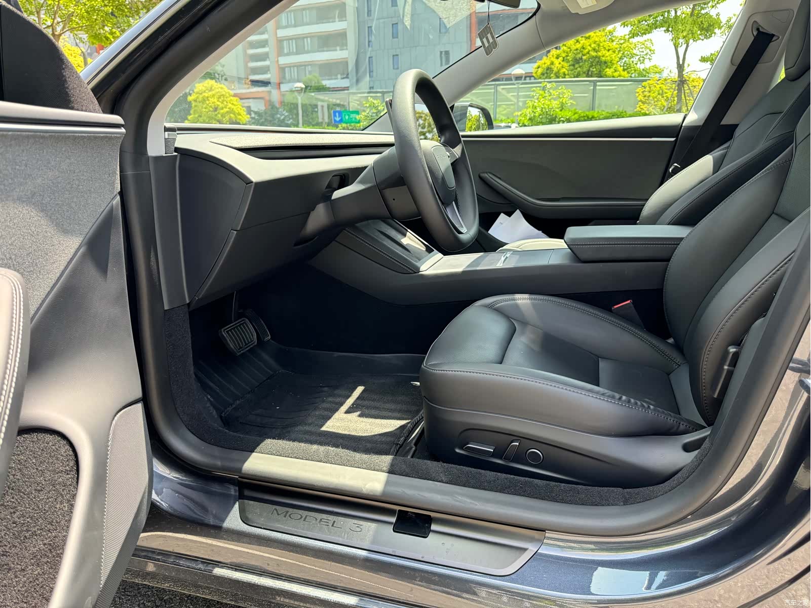 Tesla Model 3, 2024 все фото