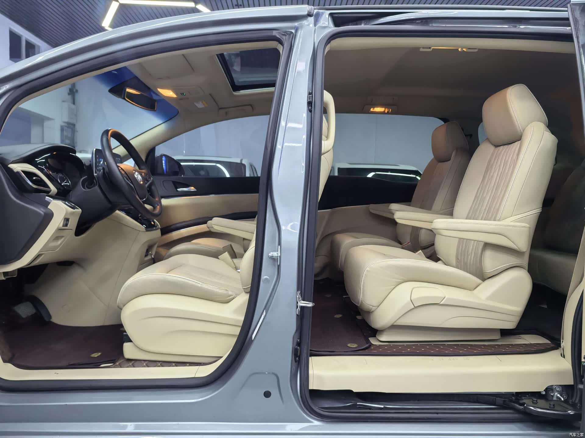 Buick GL8, 2023 7