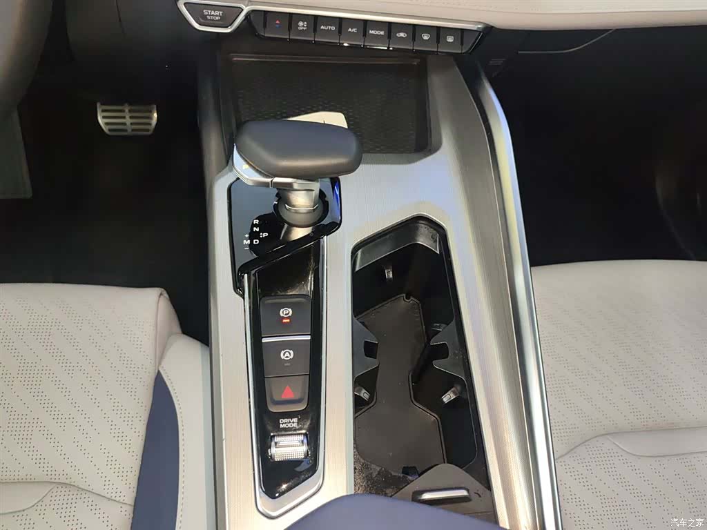 Geely Preface, 2022 14
