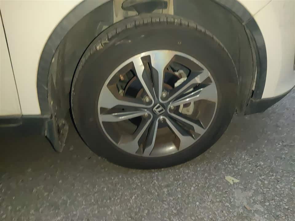 Luxgen Excellent 6 SUV