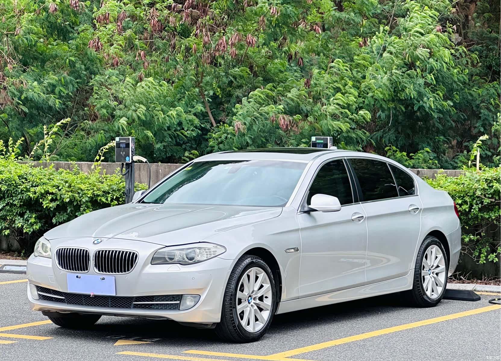 BMW 5 Series, 2010 1