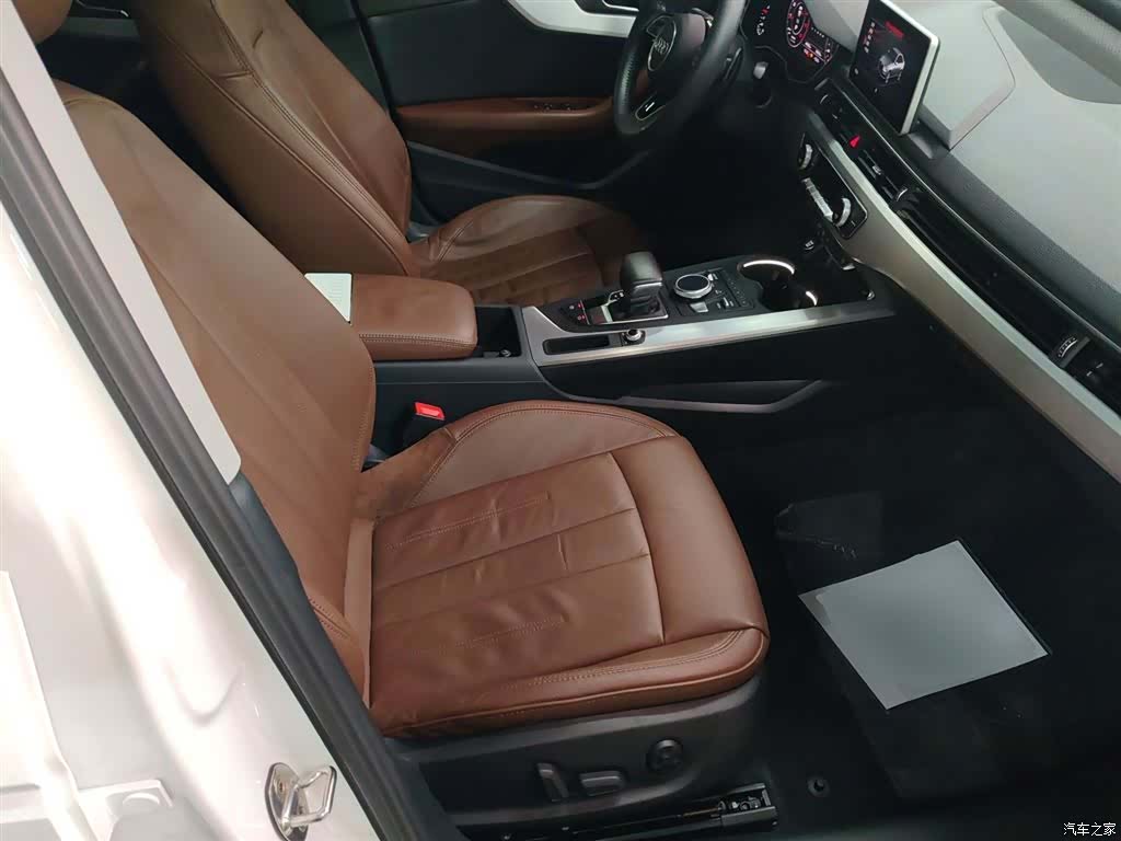 Audi A4L, 2019 20