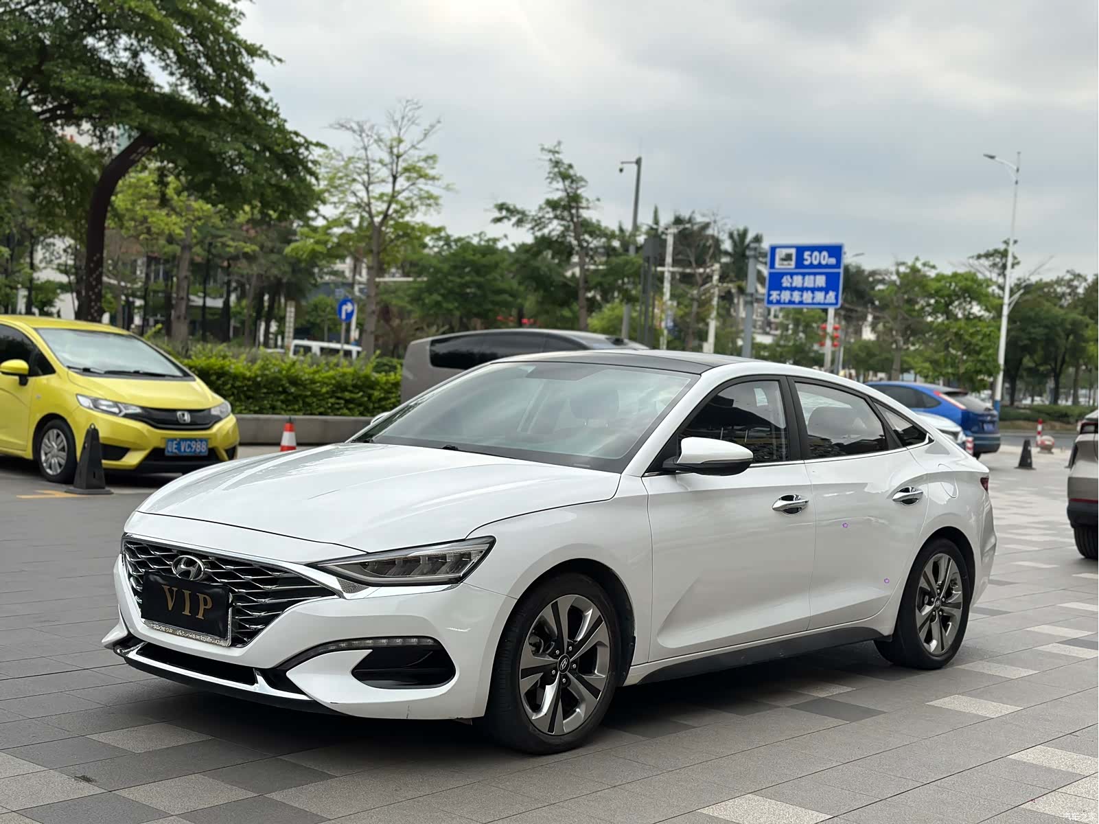 Hyundai Lafesta, 2019 4