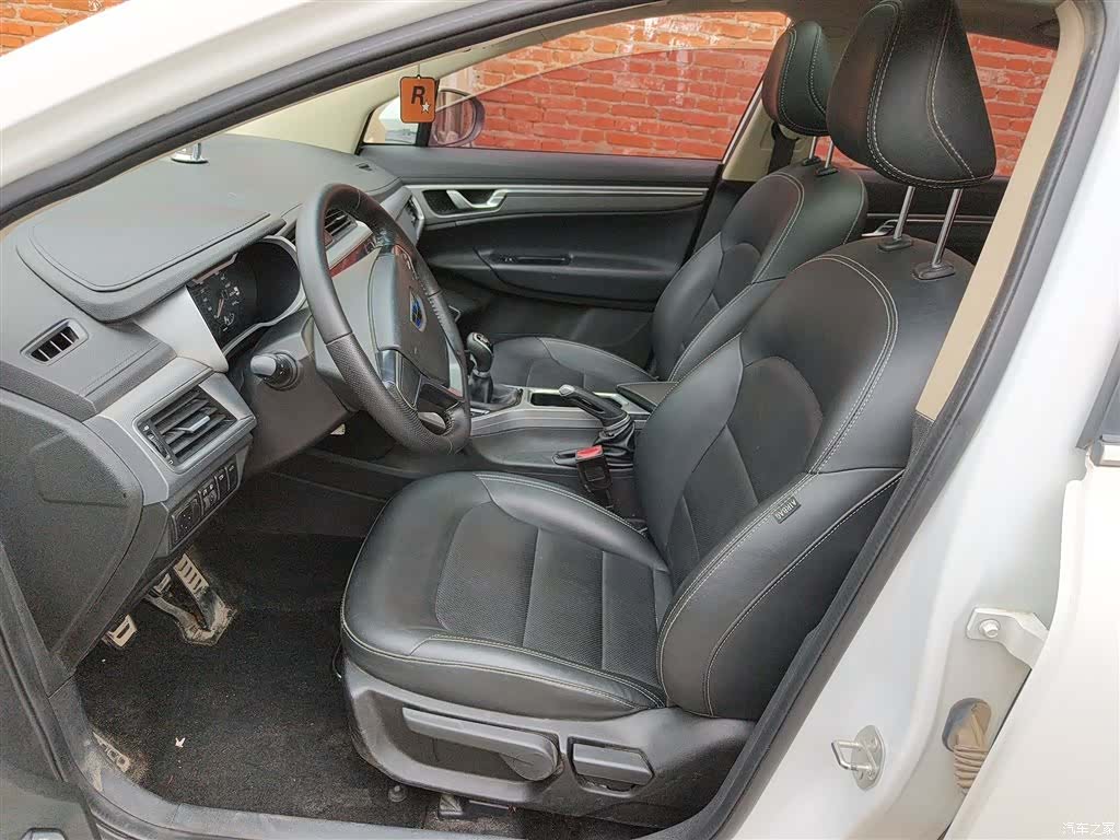 Geely Emgrand, 2018 11