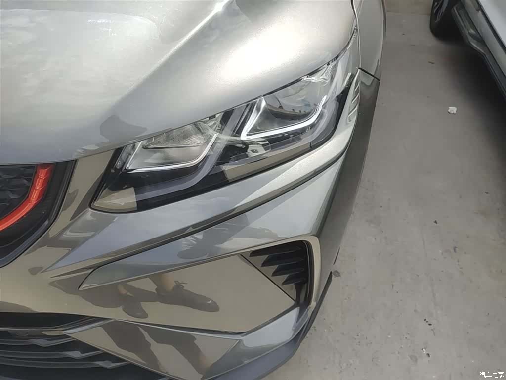 Geely Coolray, 2023 24