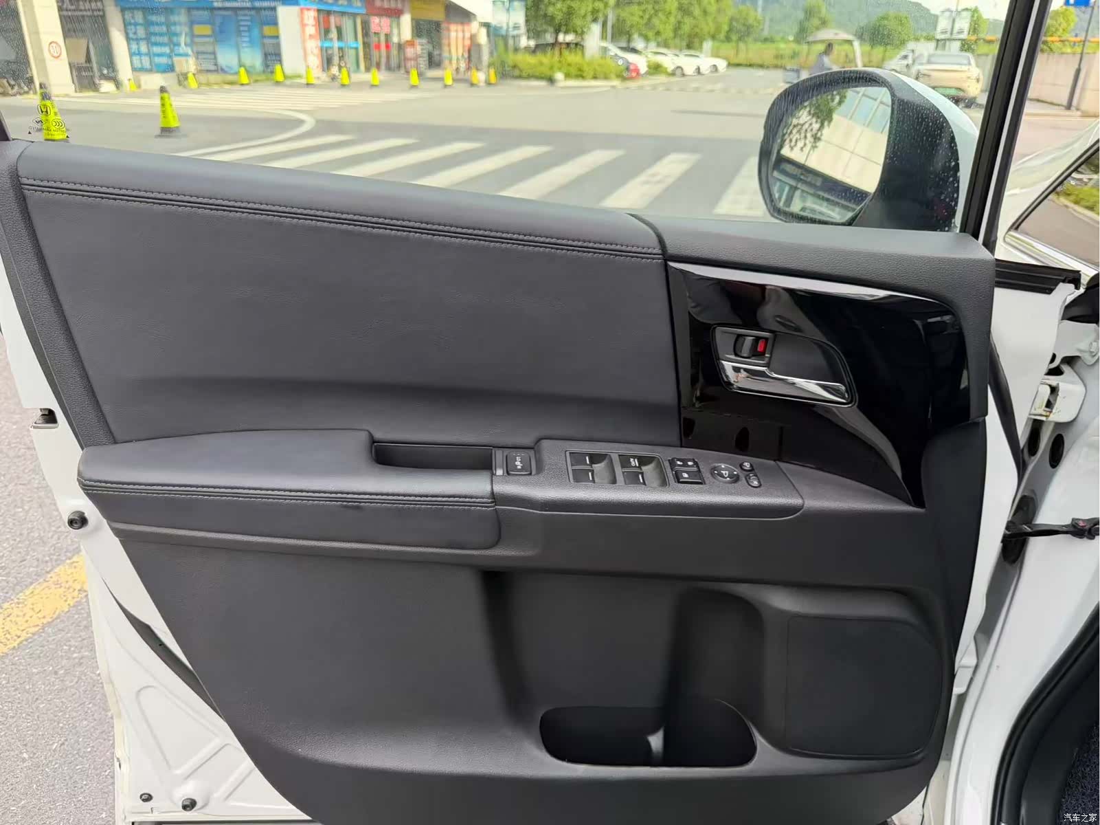 Honda Elysion, 2021 4