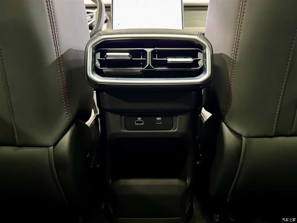 Jetour Traveller, 2024 28