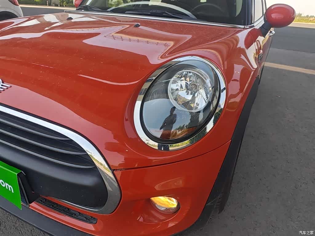 Mini ONE, 2019 24