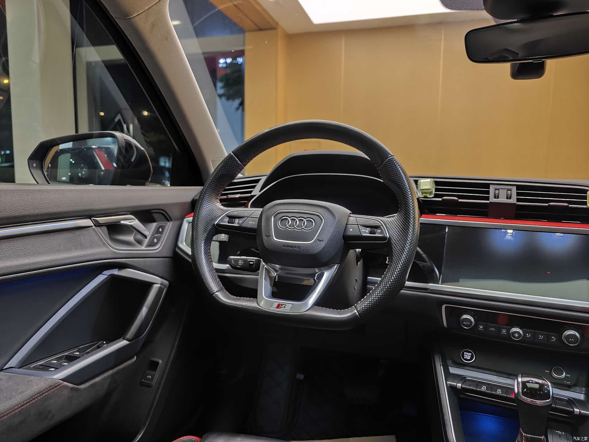Audi Q3, 2021 15