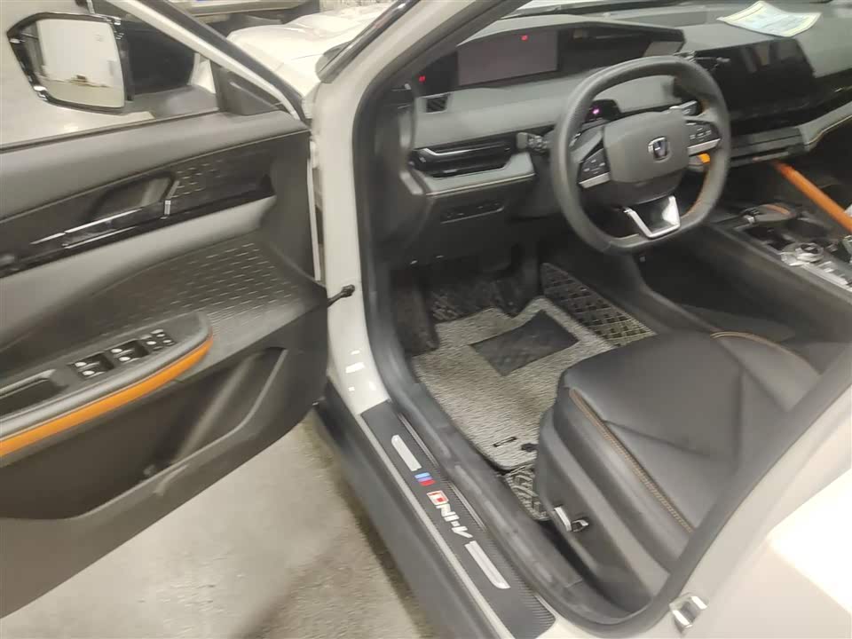 Changan UNI-V