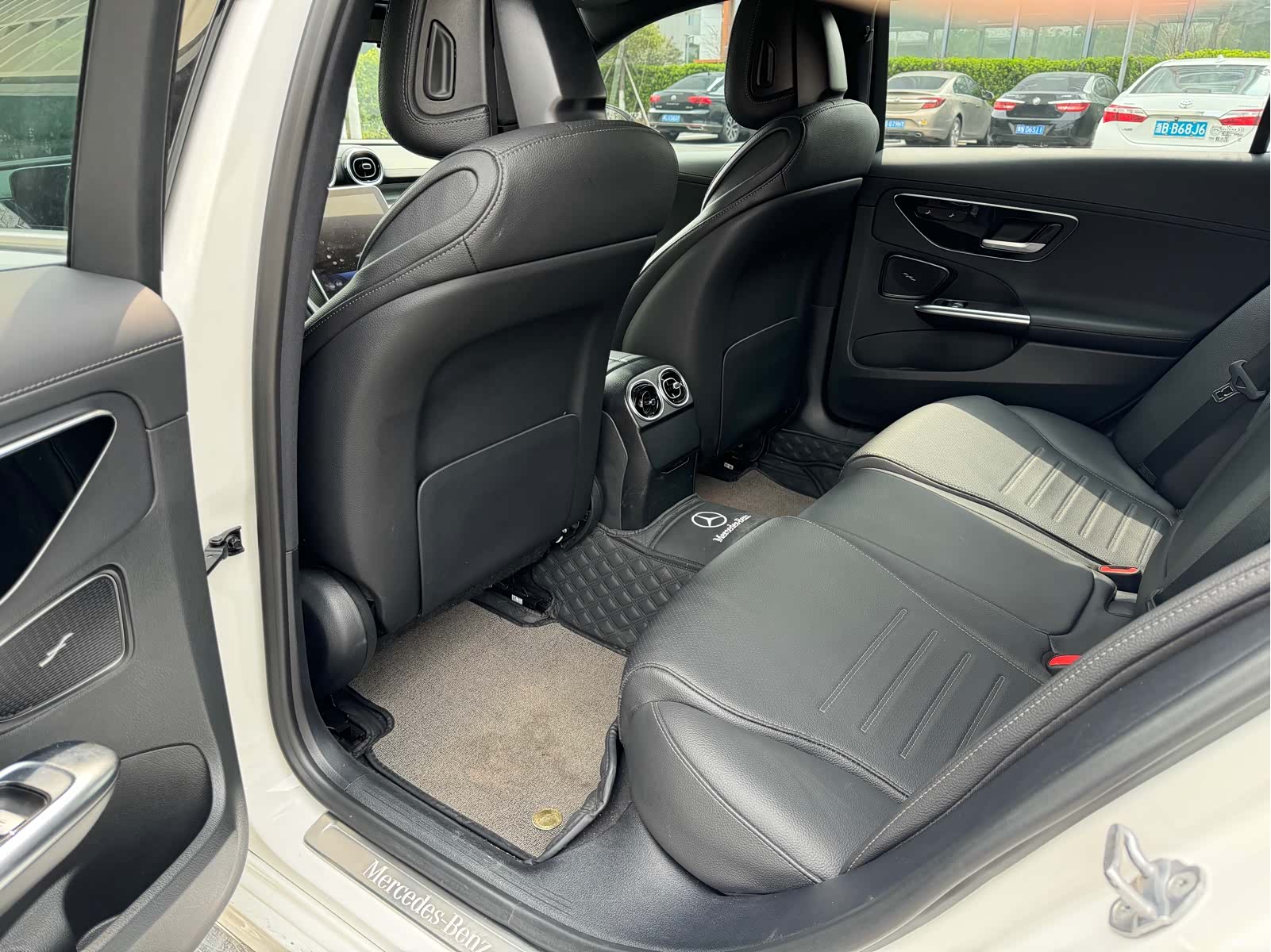 Mercedes-Benz C-Class, 2023 10