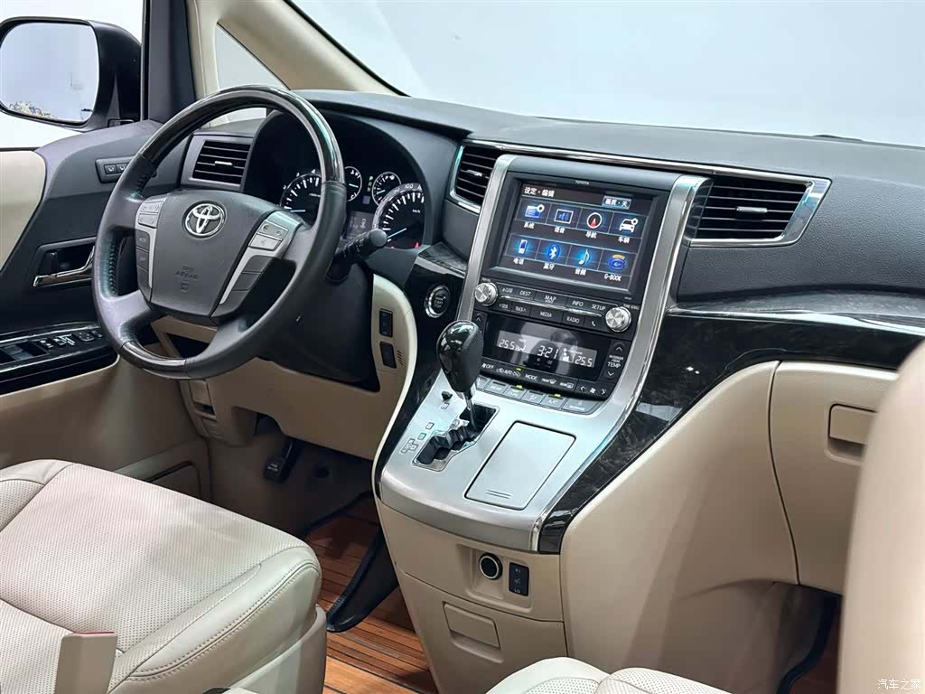 Toyota Alphard, 2014 22