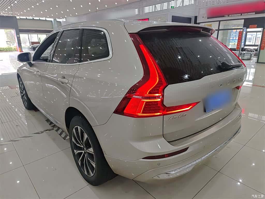 Volvo XC60, 2023 все фото