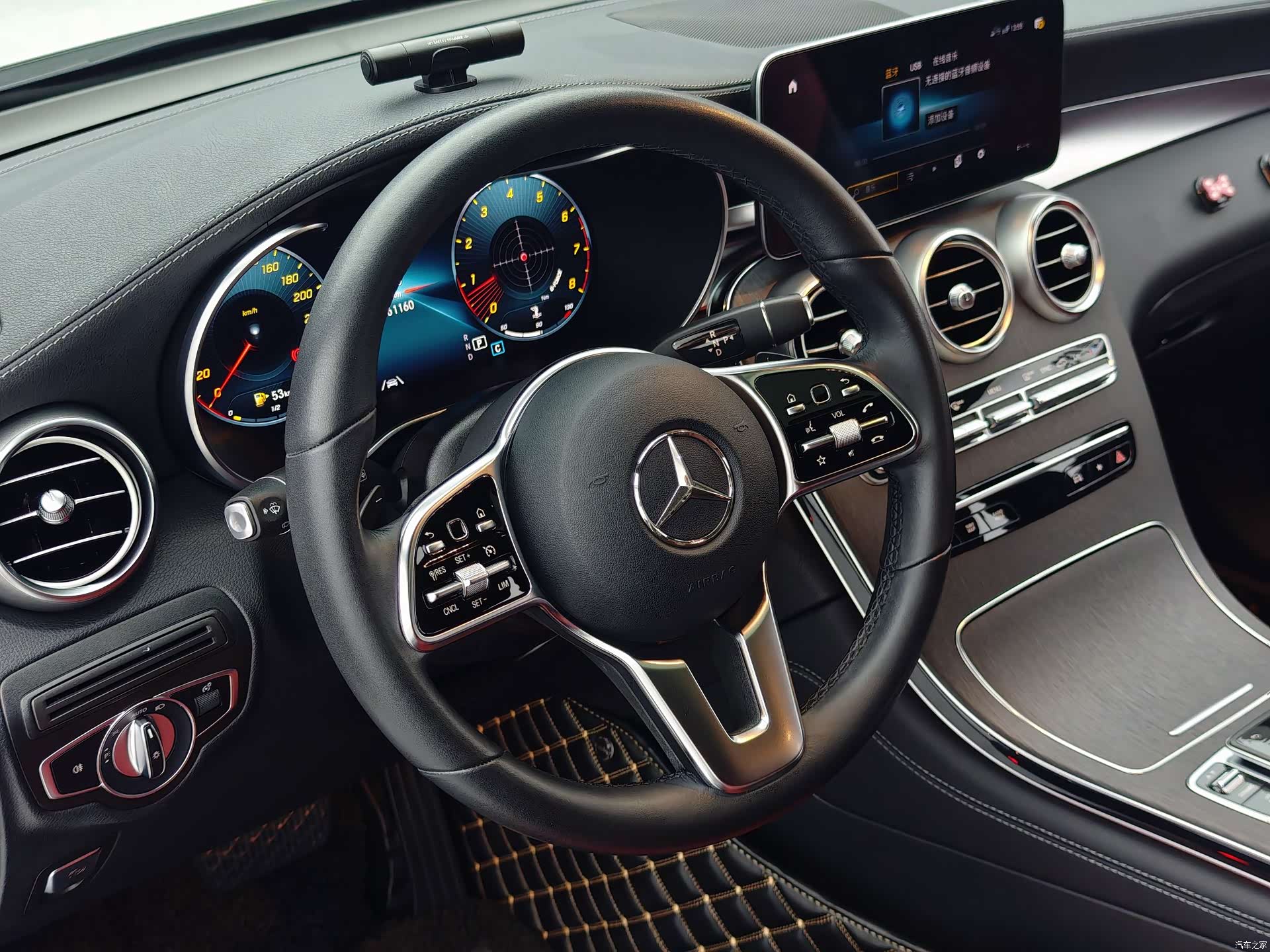 Mercedes-Benz GLC, 2020 13