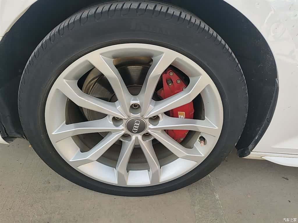 Audi A4L, 2019 23