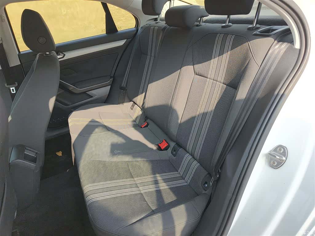 Volkswagen Lamando, 2018 8