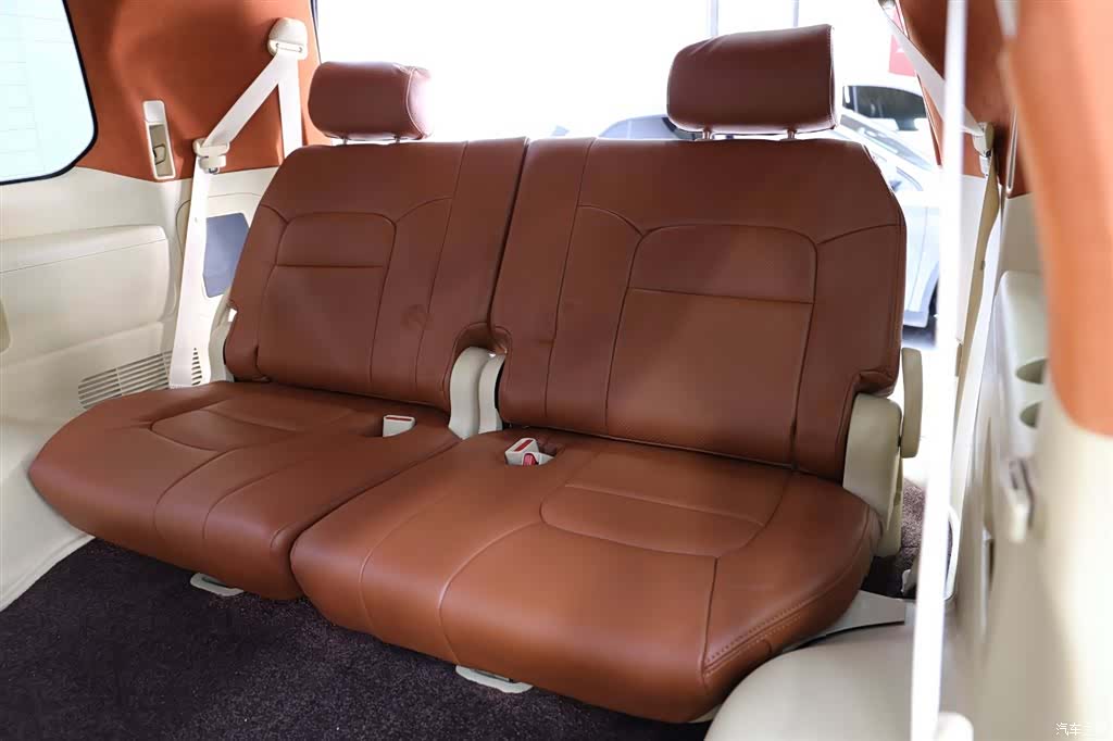 Toyota Land Cruiser, 2017 9