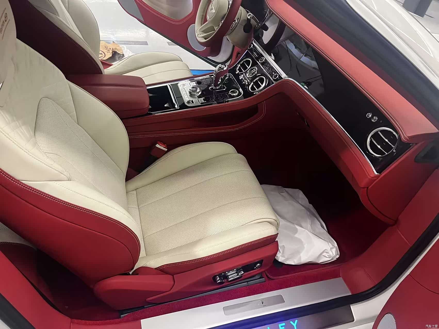 Bentley Continental GT, 2025 все фото