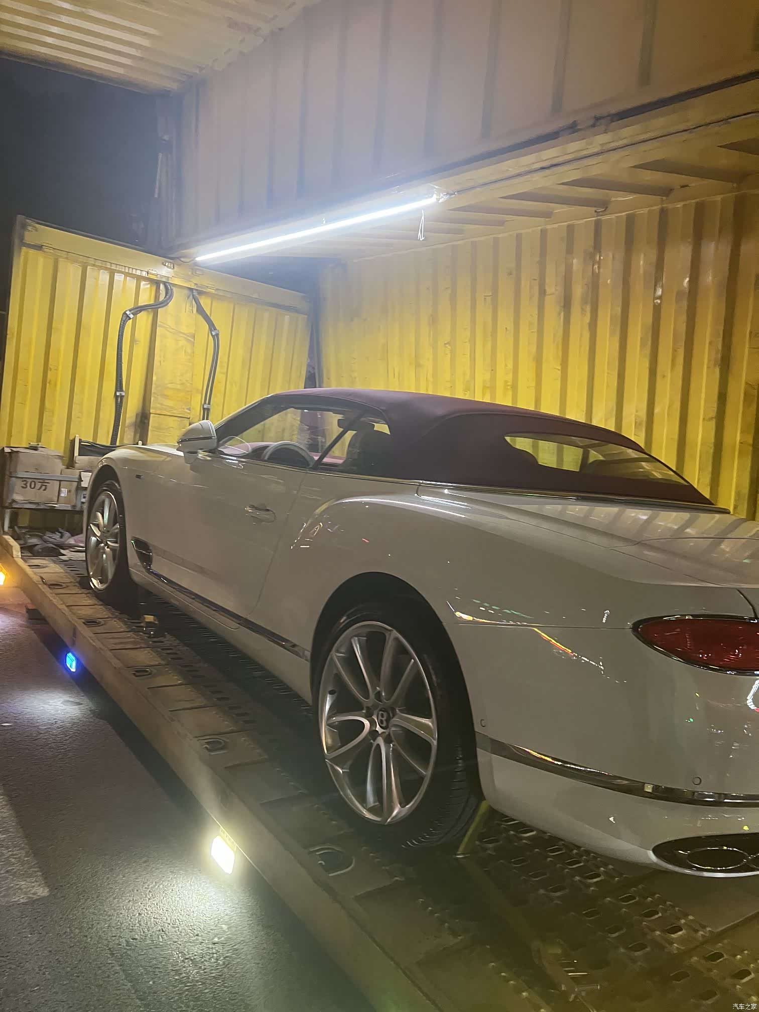 Bentley Continental GT, 2025 14
