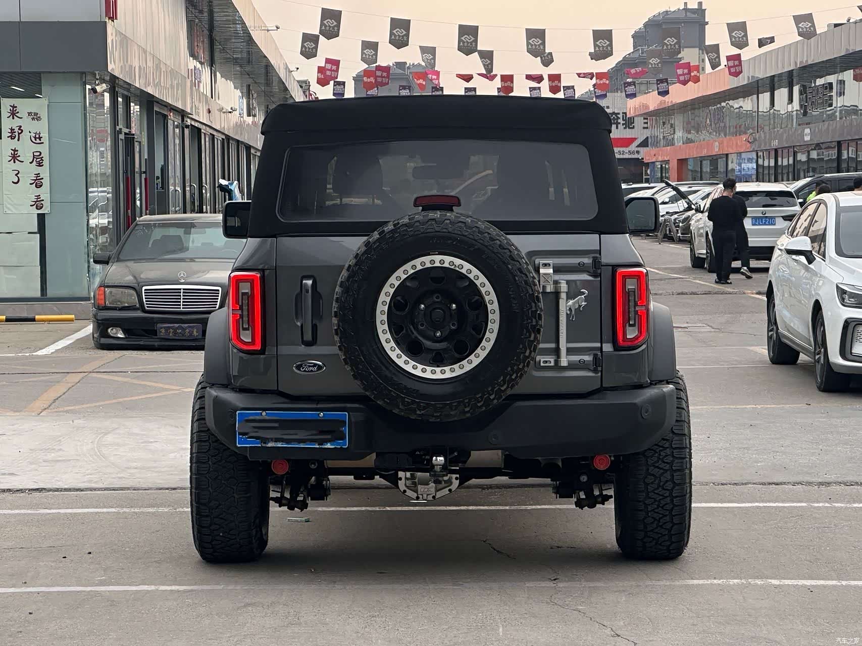 Ford Bronco, 2023 10