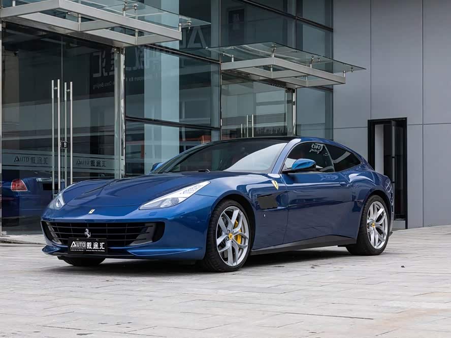 Ferrari GTC4Lusso