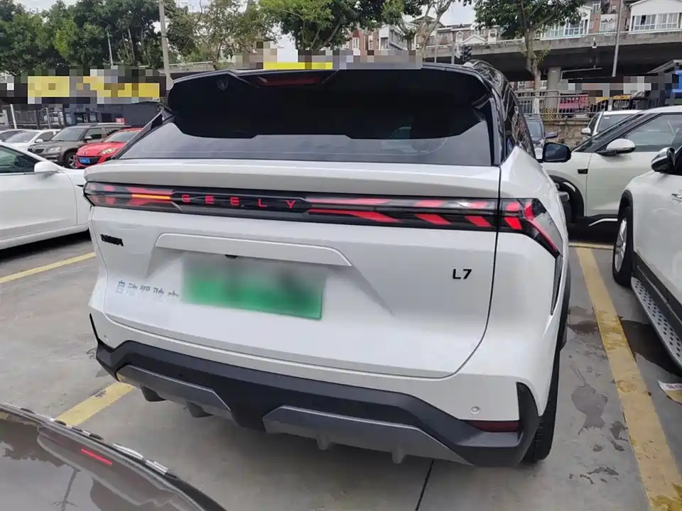 Geely Galaxy Galaxy L7