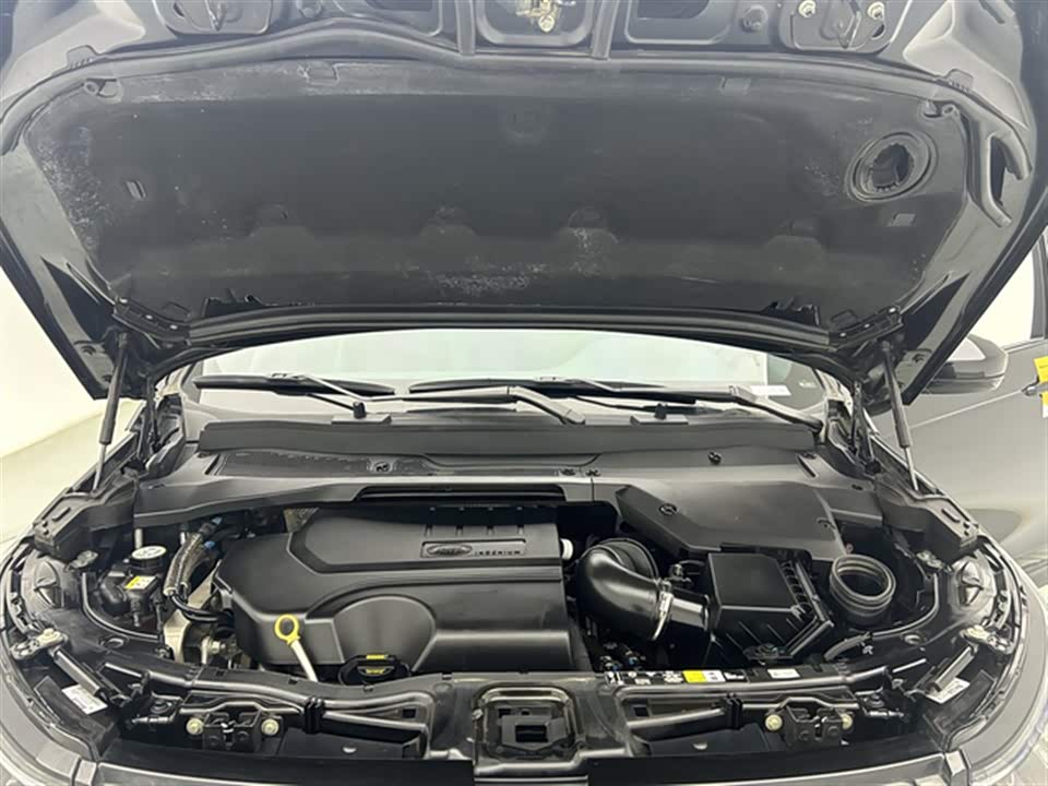 Land Rover Discover sports