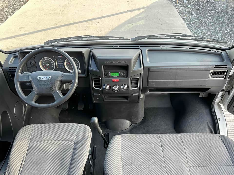 Iveco proud
