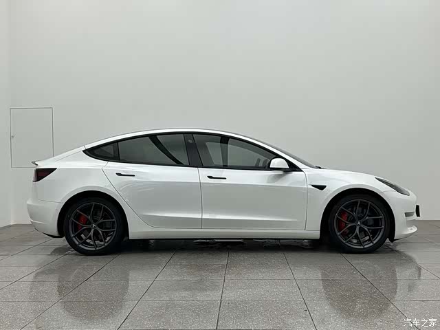 Tesla Model 3, 2021 7