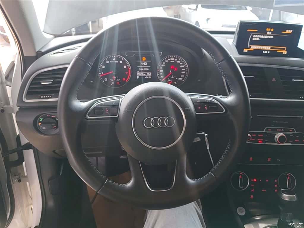 Audi Q3, 2019 11