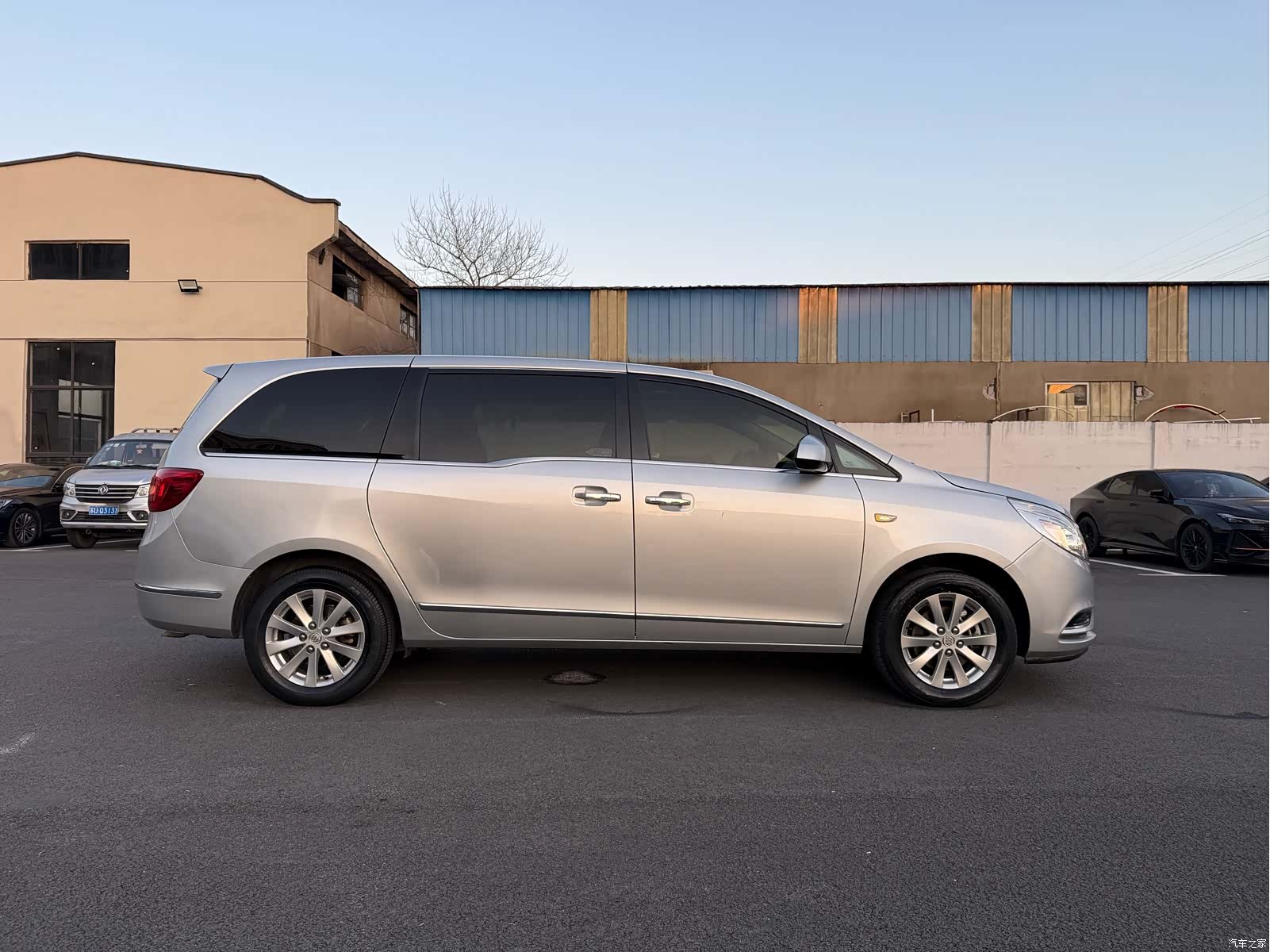 Buick GL8, 2019 14