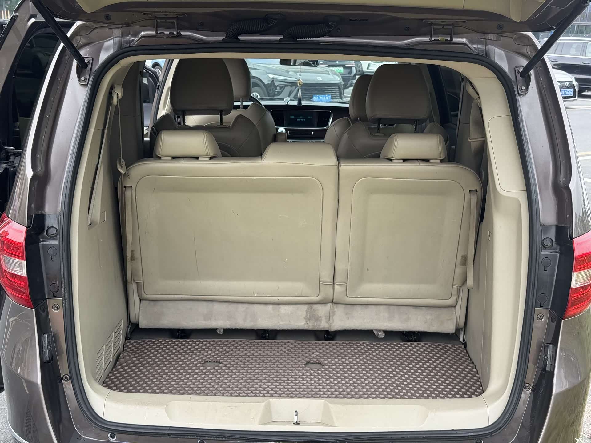 Buick GL8, 2015 28