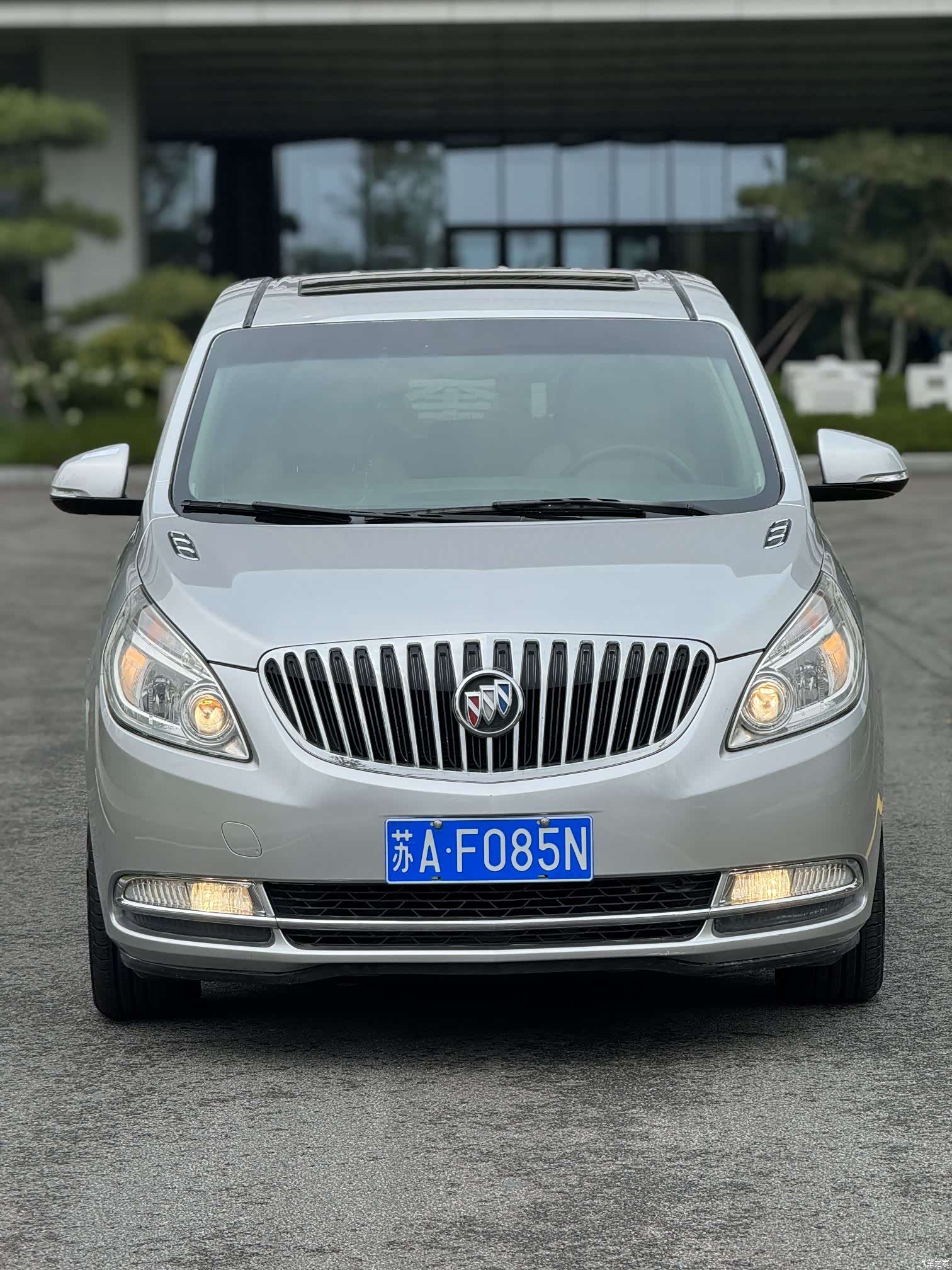Buick GL8, 2014 4