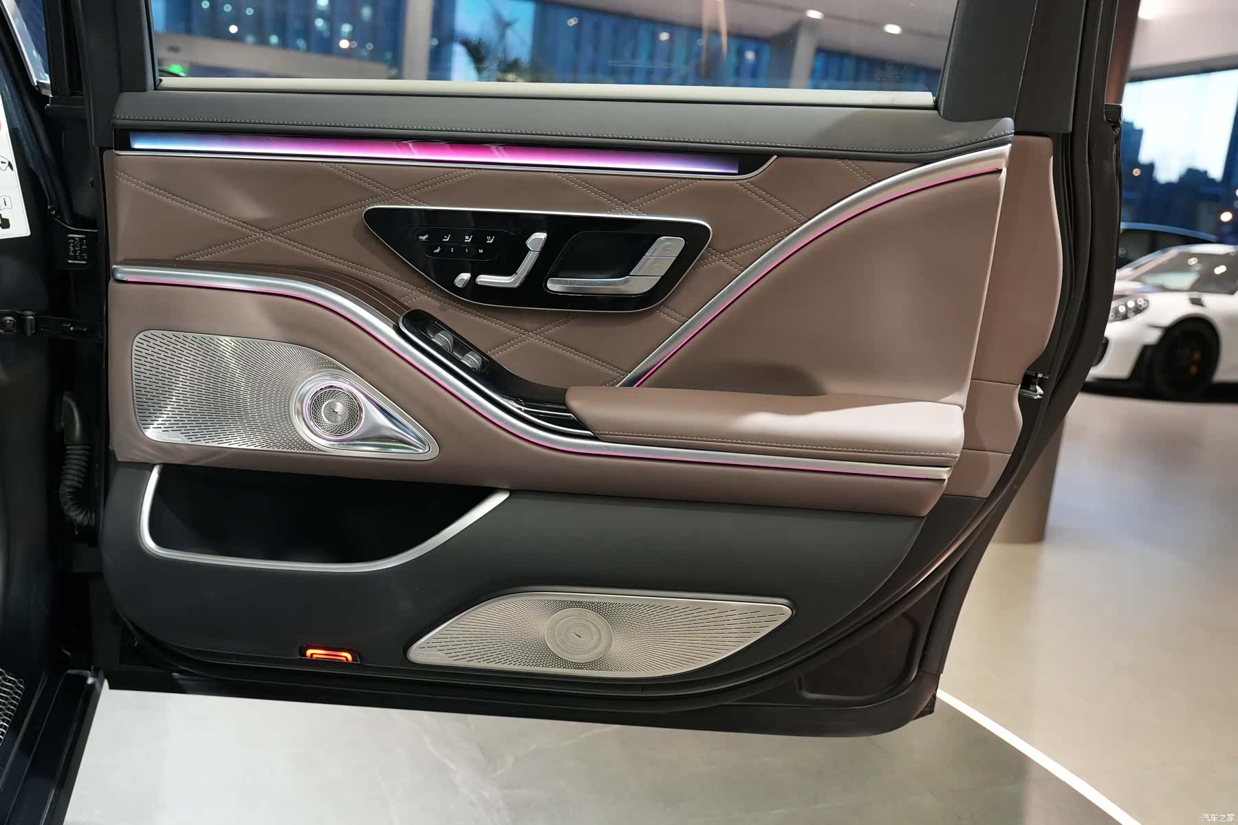 Maybach S-Class, 2023 23