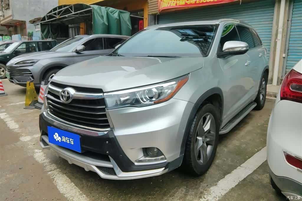 Toyota Highlander, 2015 1
