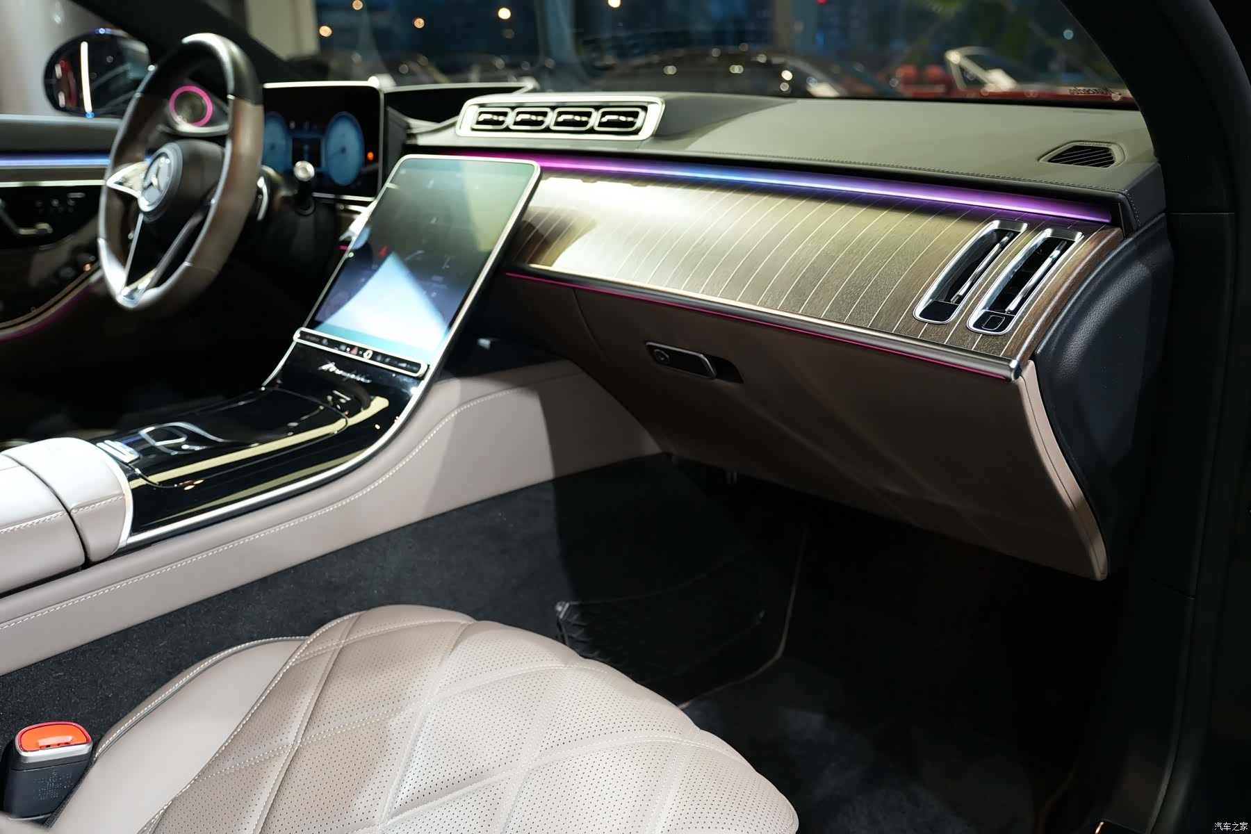 Maybach S-Class, 2023 31