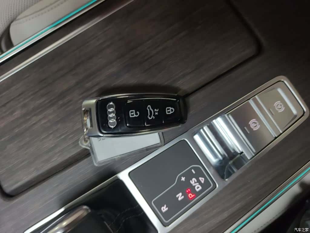 Audi A7L, 2026 9