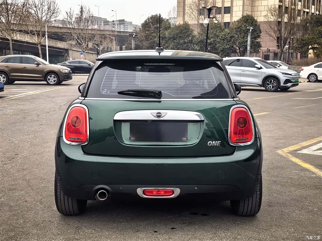 Mini ONE, 2018 13