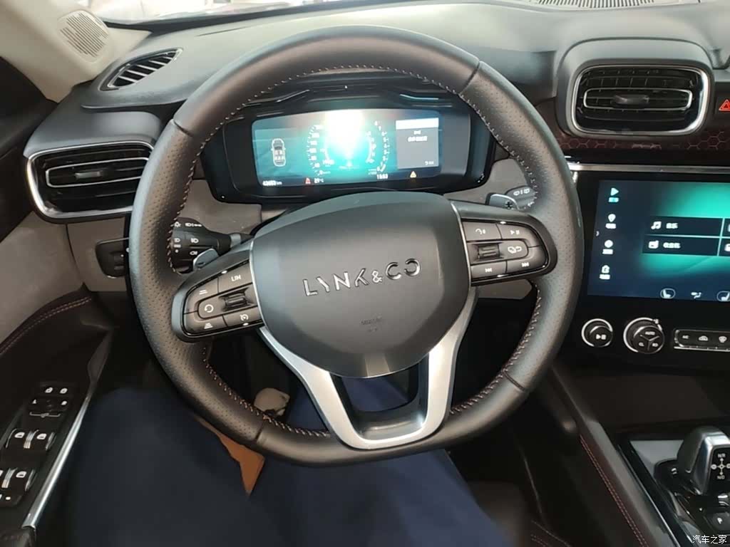 Lynk & Co 01, 2018 11