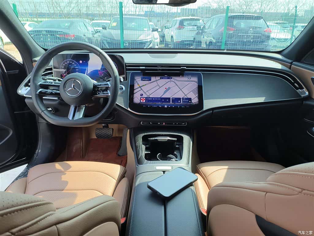 Mercedes-Benz E-Class, 2024 13