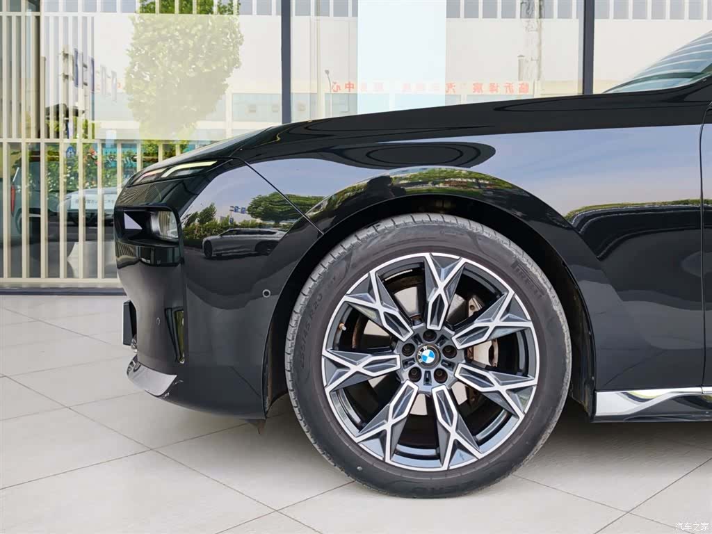 BMW 7 Series, 2024 4