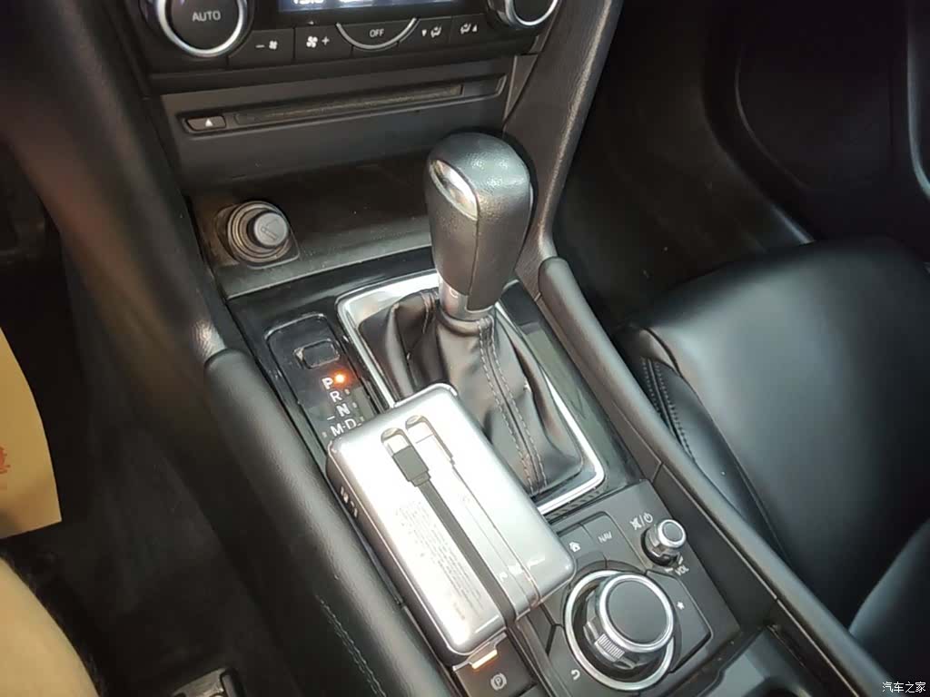 Mazda Mazda3, 2019 14
