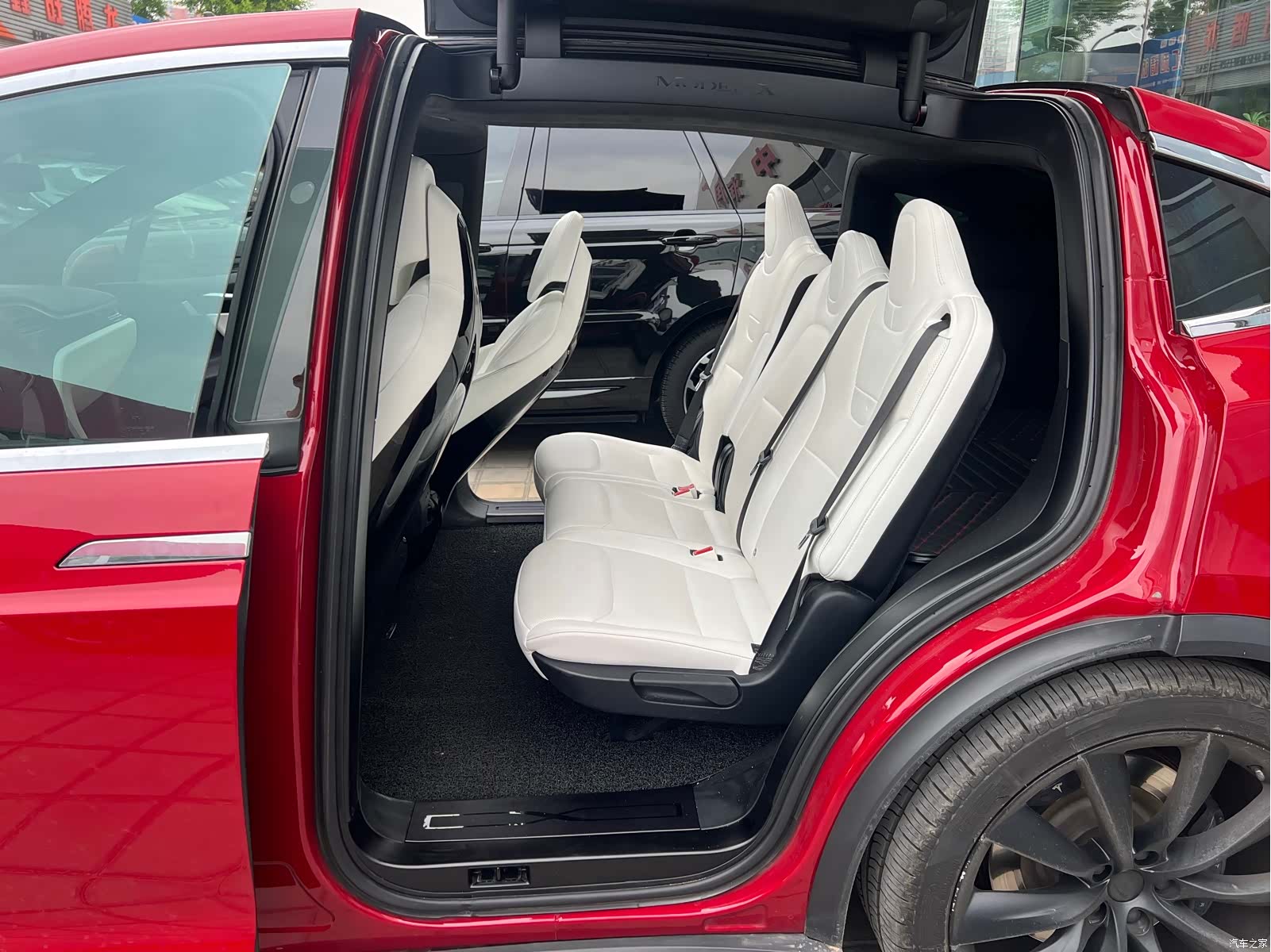Tesla Model X, 2017 17