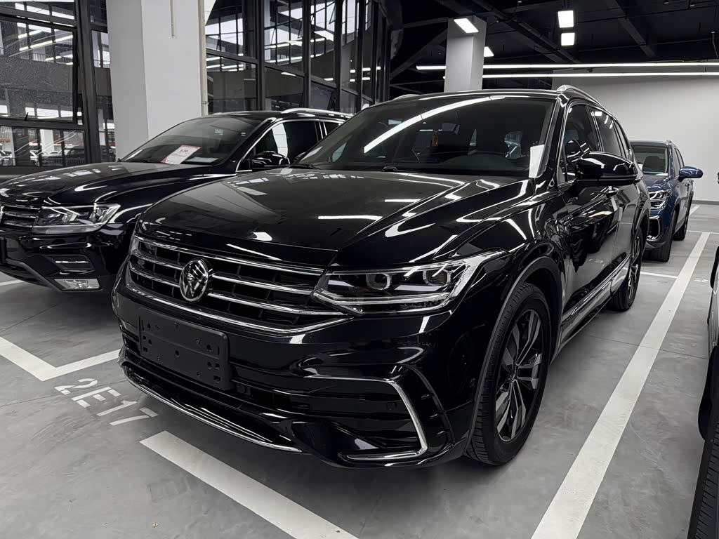 Volkswagen Tiguan L