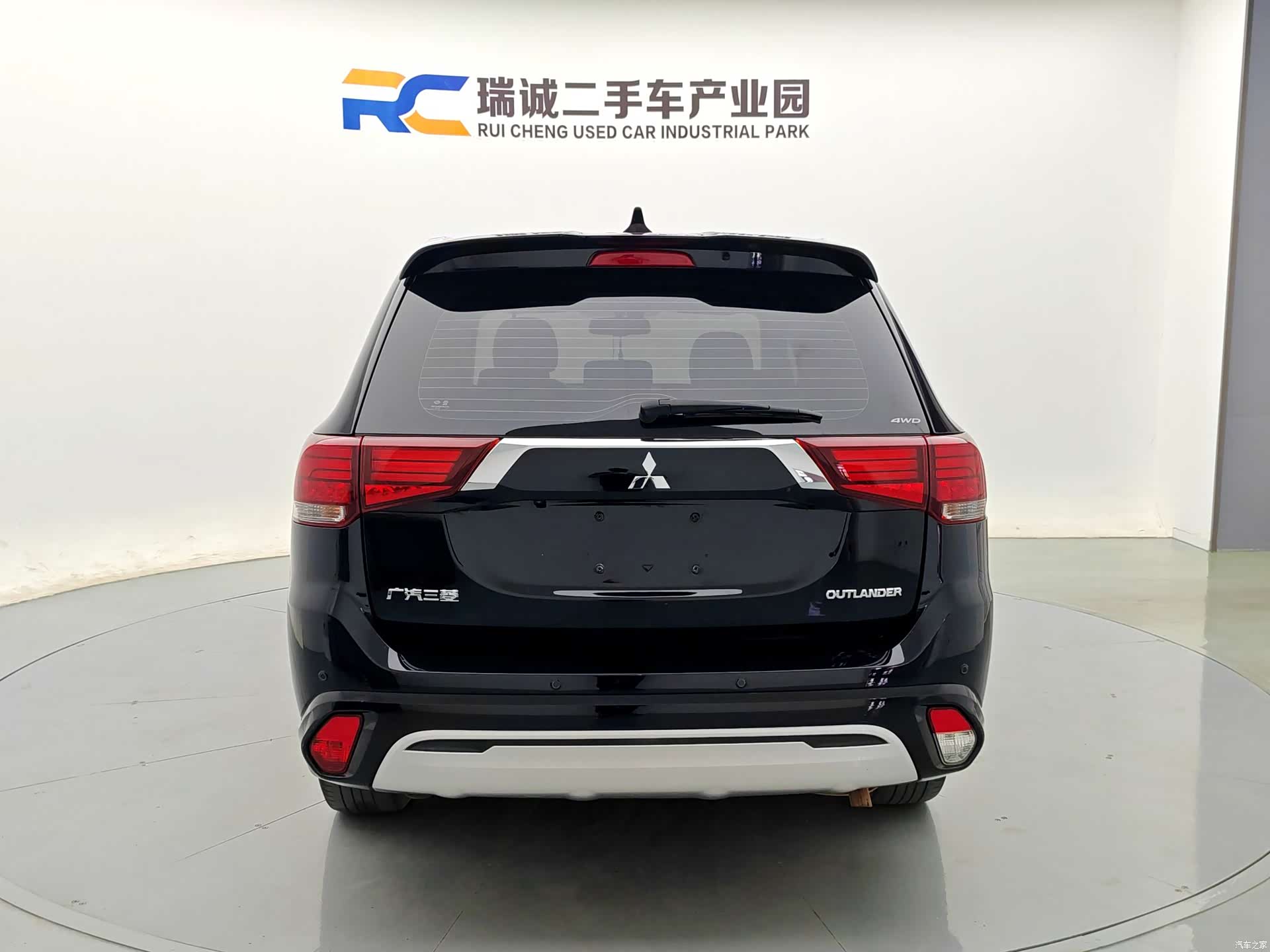 Mitsubishi Outlander, 2023 4