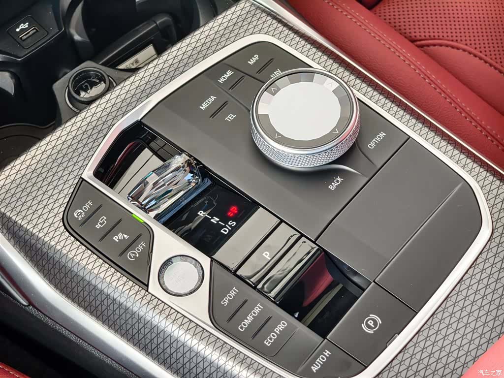 BMW 4 Series, 2025 10